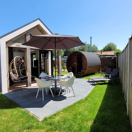 Tiny Zen House In Heinkenszand With Private Sauna, Airco, Outdoor Swimming Pool, Wifi And 2 Bedrooms Eksteriør bilde