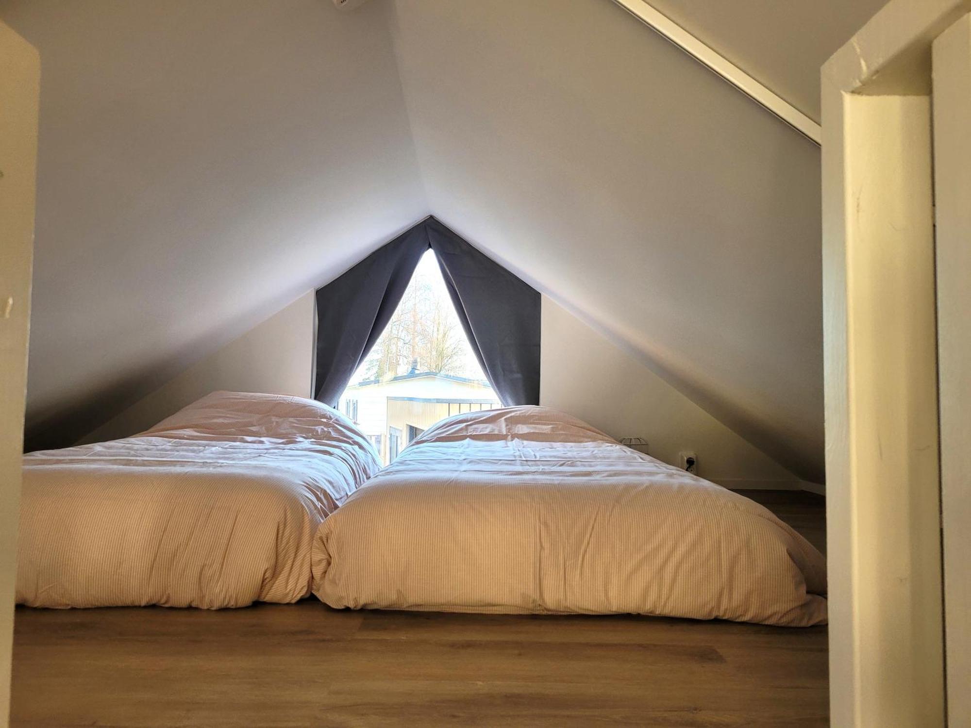 Tiny Zen House In Heinkenszand With Private Sauna, Airco, Outdoor Swimming Pool, Wifi And 2 Bedrooms Eksteriør bilde