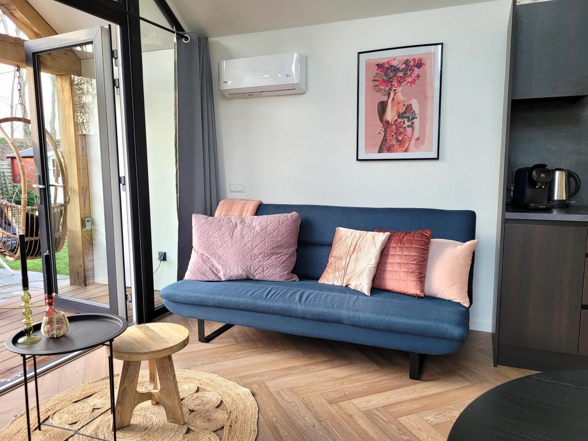 Tiny Zen House In Heinkenszand With Private Sauna, Airco, Outdoor Swimming Pool, Wifi And 2 Bedrooms Eksteriør bilde
